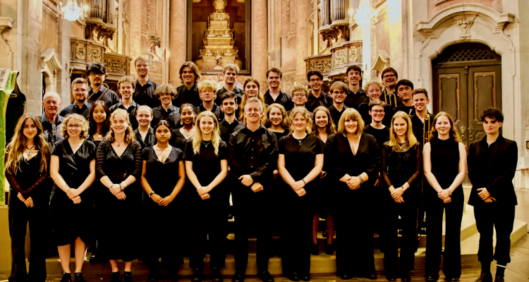 Girton College Choir and Western Wyndes brass group in Portgual
