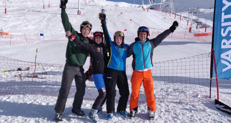  Ski Team